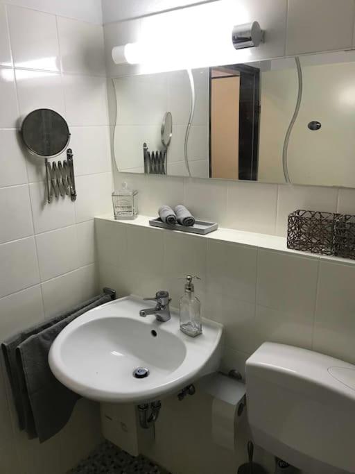 Charmantes 1Zi Apartment Im Herzen Von Braunschweig Mit Balkon Esterno foto
